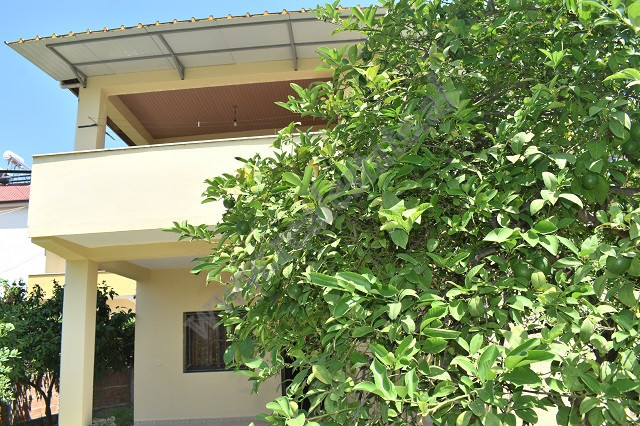 Villa for sale in Jordan Misja street, in Tirana.
The villa has a construction area of 125m2 and a 